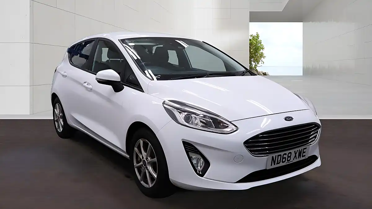 Used 2018 Ford Fiesta Zetec White - Front View