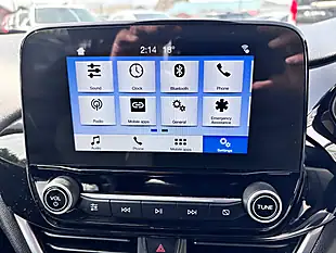 Used 2018 Ford Fiesta Zetec White - Interior and Exterior details 7