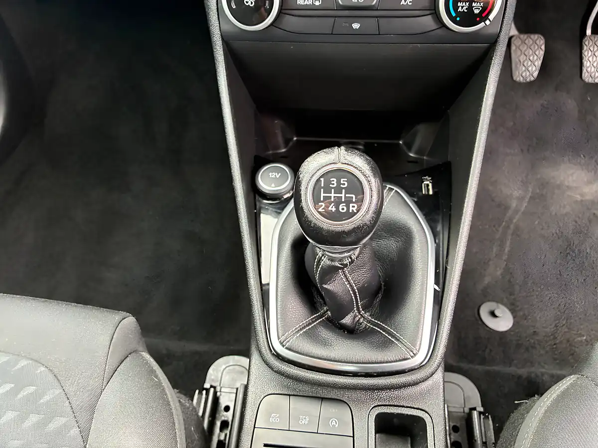 Used 2018 Ford Fiesta Zetec White - Interior and Exterior details 14