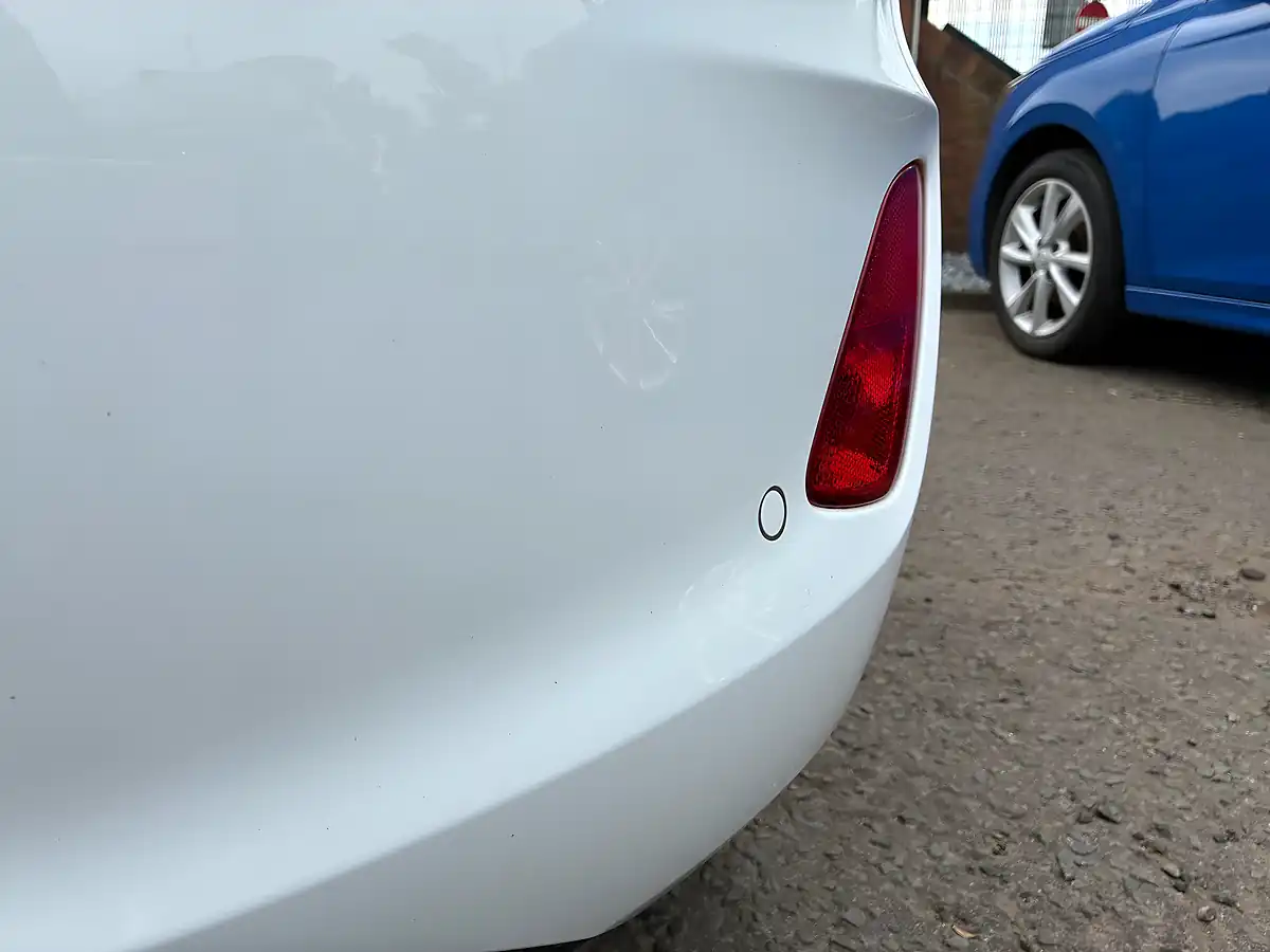 Used 2018 Ford Fiesta Zetec White - Interior and Exterior details 20