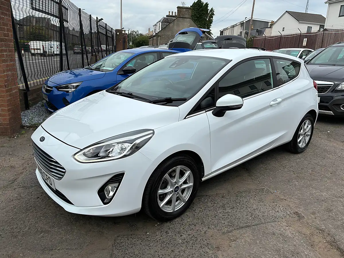 Used 2018 Ford Fiesta Zetec White - Interior and Exterior details 7