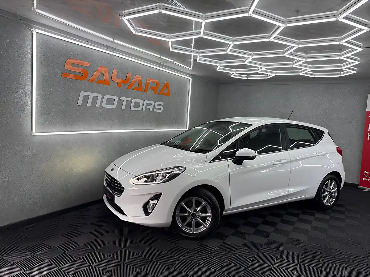 Used 2018 Ford Fiesta Zetec White - Front View