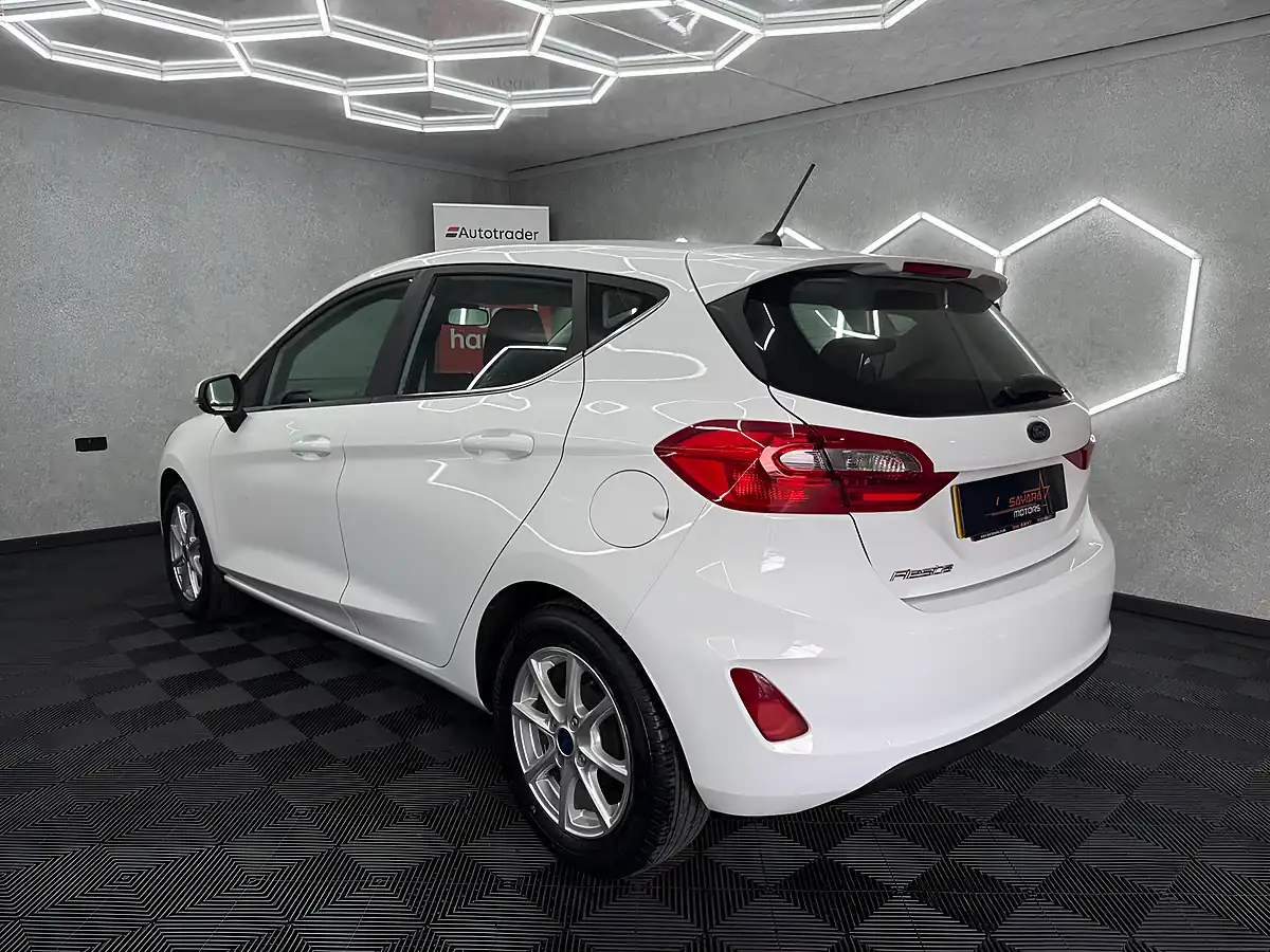 Used 2018 Ford Fiesta Zetec White - Interior and Exterior details 10