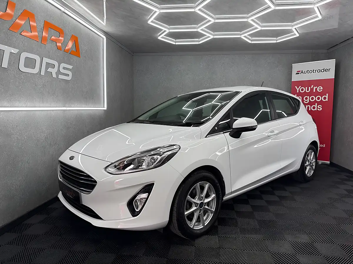 Used 2018 Ford Fiesta Zetec White - Interior and Exterior details 7
