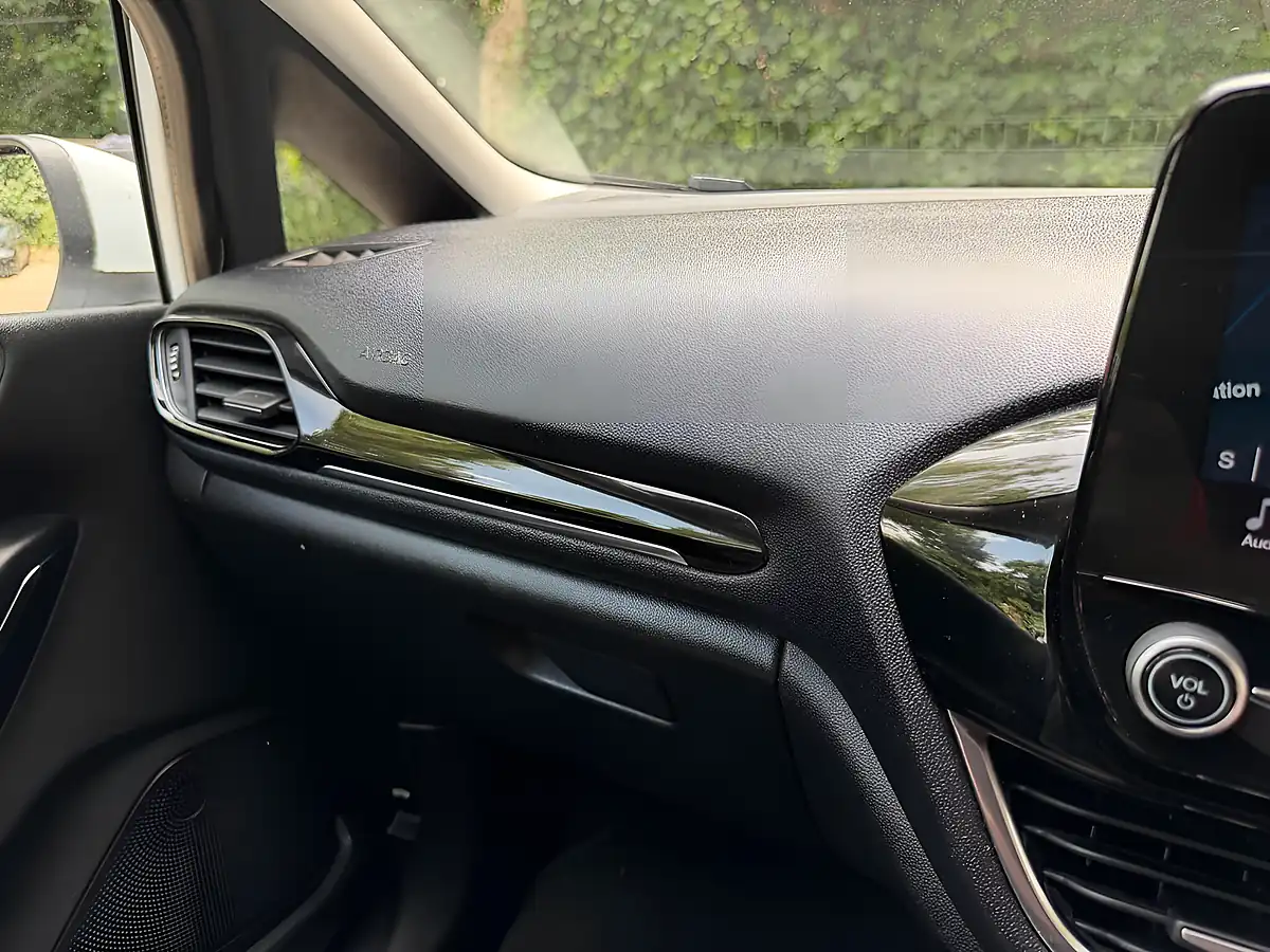 Used 2018 Ford Fiesta Zetec White - Interior and Exterior details 12