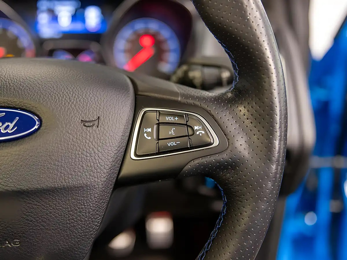 Used 2018 Ford Focus RS Edition Blue - Interior and Exterior details 11