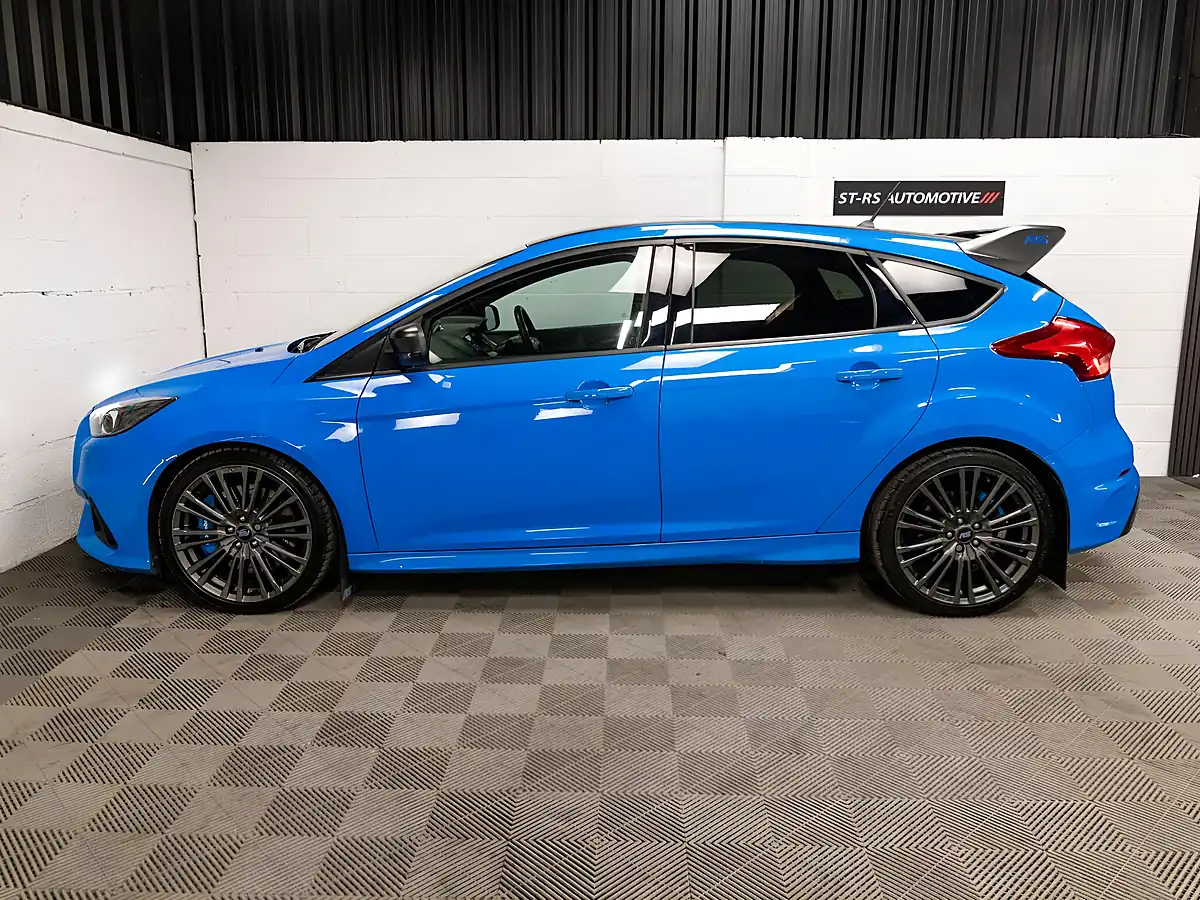 Used 2018 Ford Focus RS Edition Blue - Interior and Exterior details 4