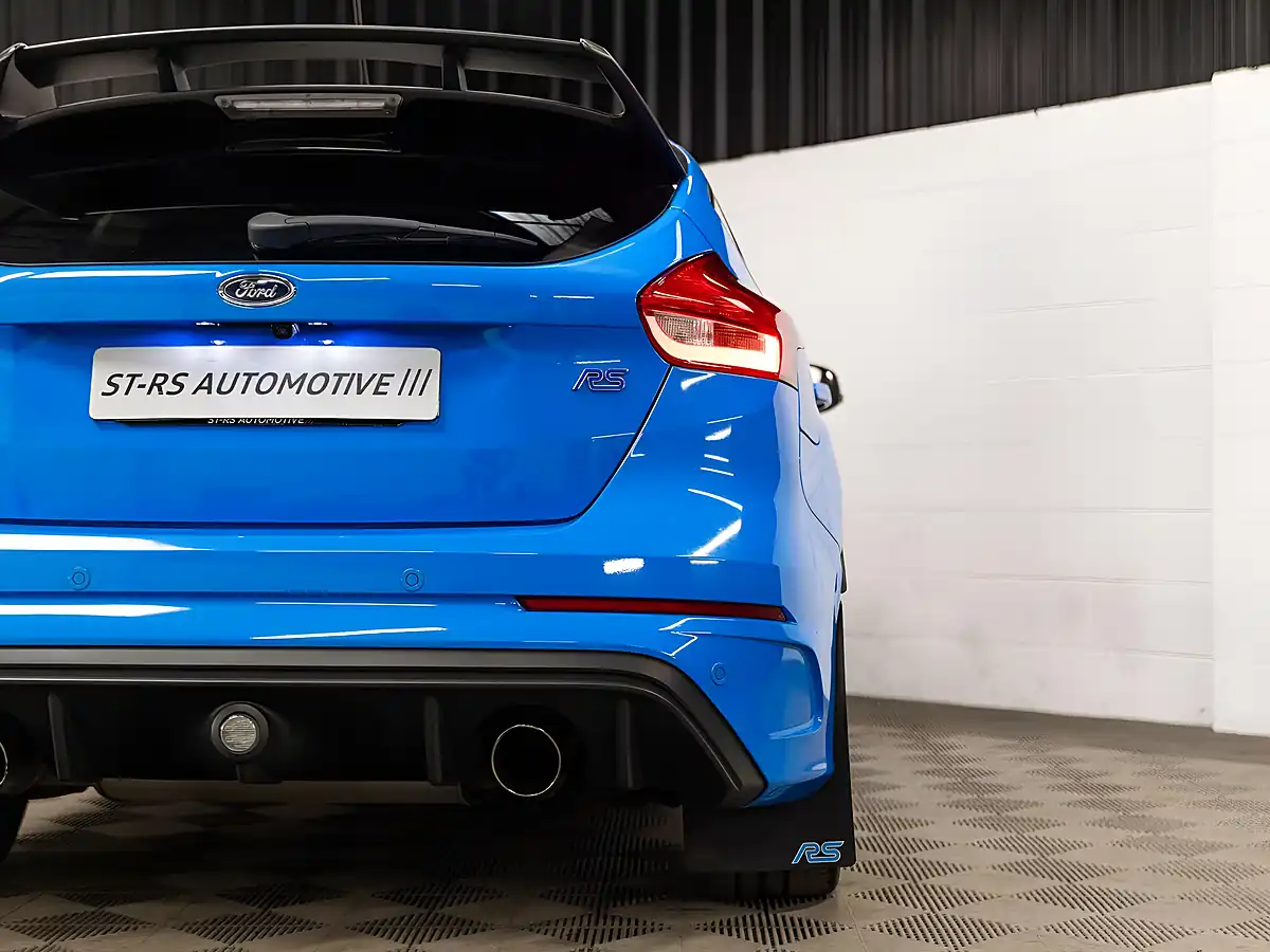 Used 2018 Ford Focus RS Edition Blue - Interior and Exterior details 9