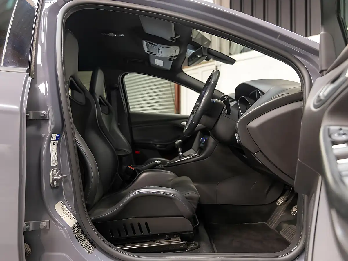 Used 2018 Ford Focus RS Grey - Interior and Exterior details 19