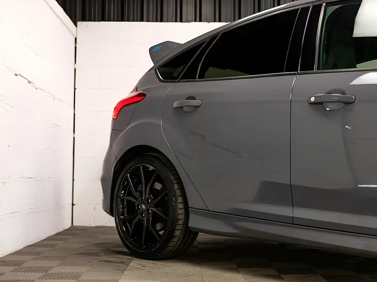 Used 2018 Ford Focus RS Grey - Interior and Exterior details 3