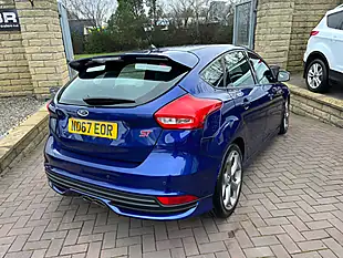 Used 2018 Ford Focus ST-2 Blue - Interior and Exterior details 10