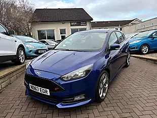 Used 2018 Ford Focus ST-2 Blue - Interior and Exterior details 4