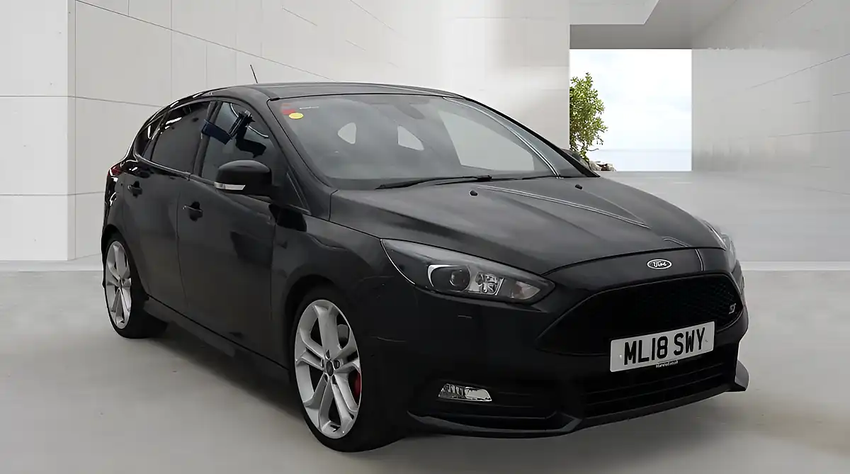 Used 2018 Ford Focus ST-3 Black - Front View