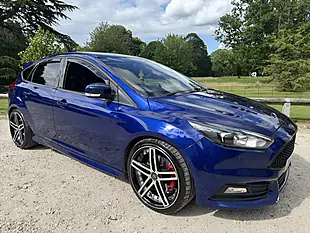 Used 2018 Ford Focus ST-3 Blue - Interior and Exterior details 10