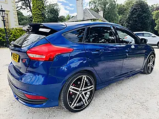 Used 2018 Ford Focus ST-3 Blue - Interior and Exterior details 18
