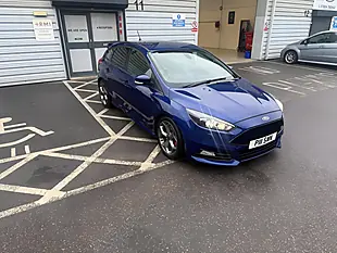 Used 2018 Ford Focus ST-3 Blue - Interior and Exterior details 4