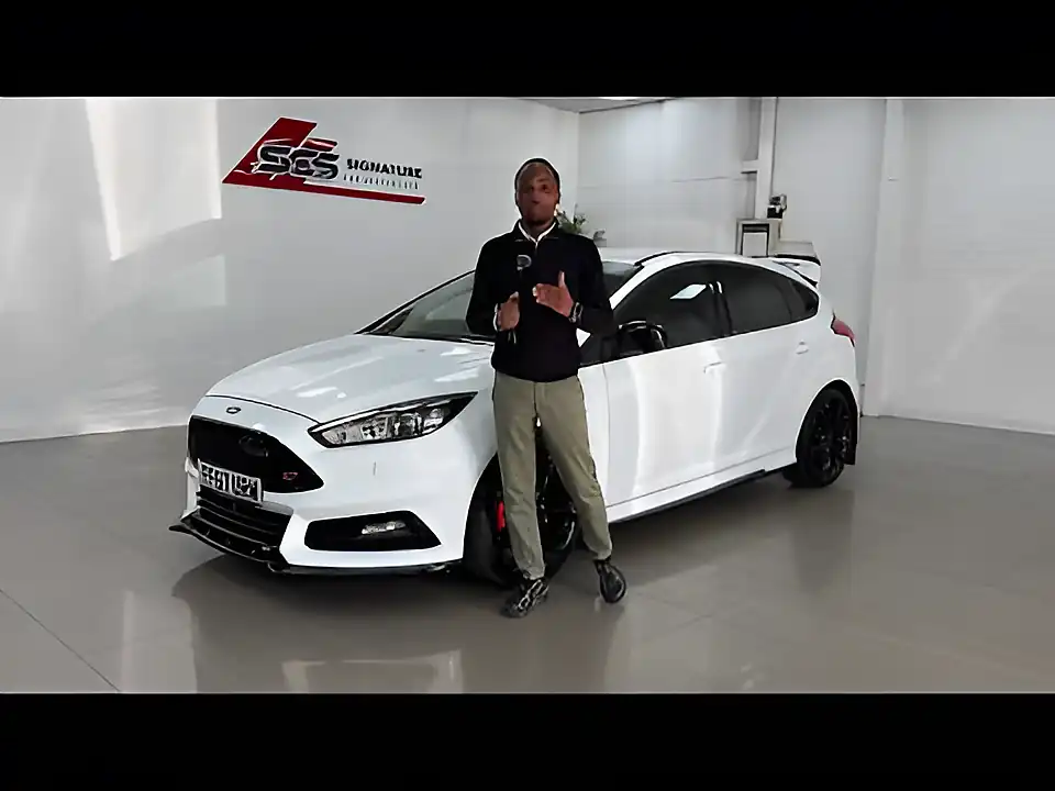 Used 2018 Ford Focus ST-3 Frozen White - Interior and Exterior details 20