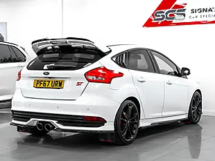 Used 2018 Ford Focus ST-3 Frozen White - Interior and Exterior details 4