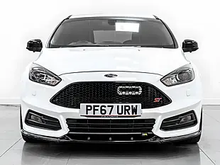 Used 2018 Ford Focus ST-3 Frozen White - Interior and Exterior details 5