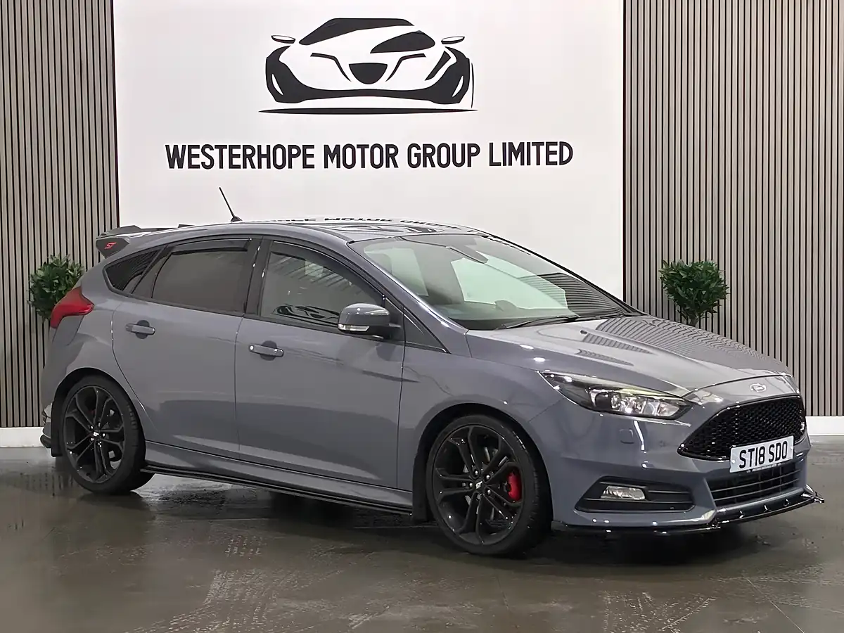 Used 2018 Ford Focus ST-3 Grey - Interior and Exterior details 20
