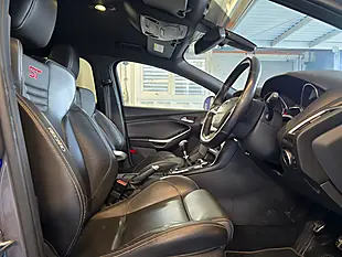 Used 2018 Ford Focus ST-3 Grey - Interior and Exterior details 15