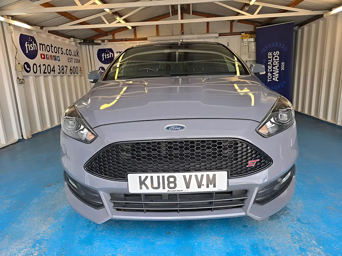 Used 2018 Ford Focus ST-3 Grey - Interior and Exterior details 19
