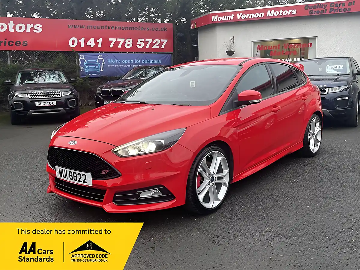 Used 2018 Ford Focus ST-3 Red - Front View