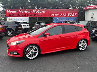 Used 2018 Ford Focus ST-3 Red - Interior and Exterior details 5