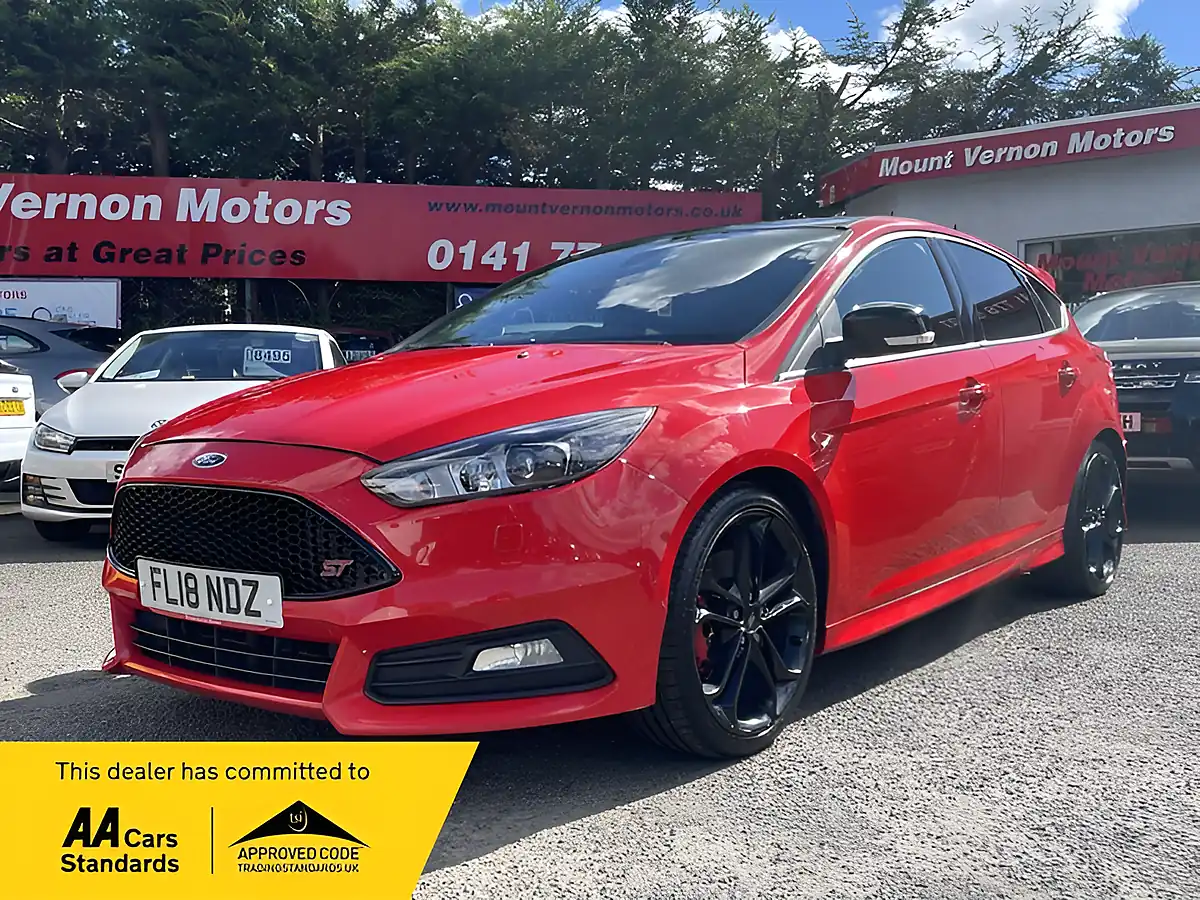 Used 2018 Ford Focus ST-3 Red - Front View