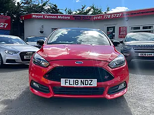 Used 2018 Ford Focus ST-3 Red - Interior and Exterior details 11