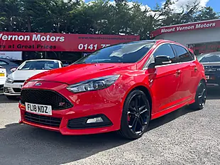 Used 2018 Ford Focus ST-3 Red - Interior and Exterior details 2