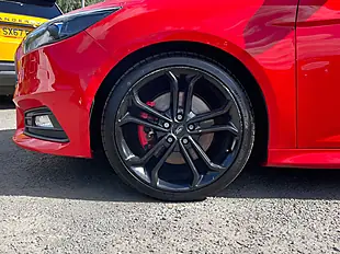 Used 2018 Ford Focus ST-3 Red - Interior and Exterior details 4