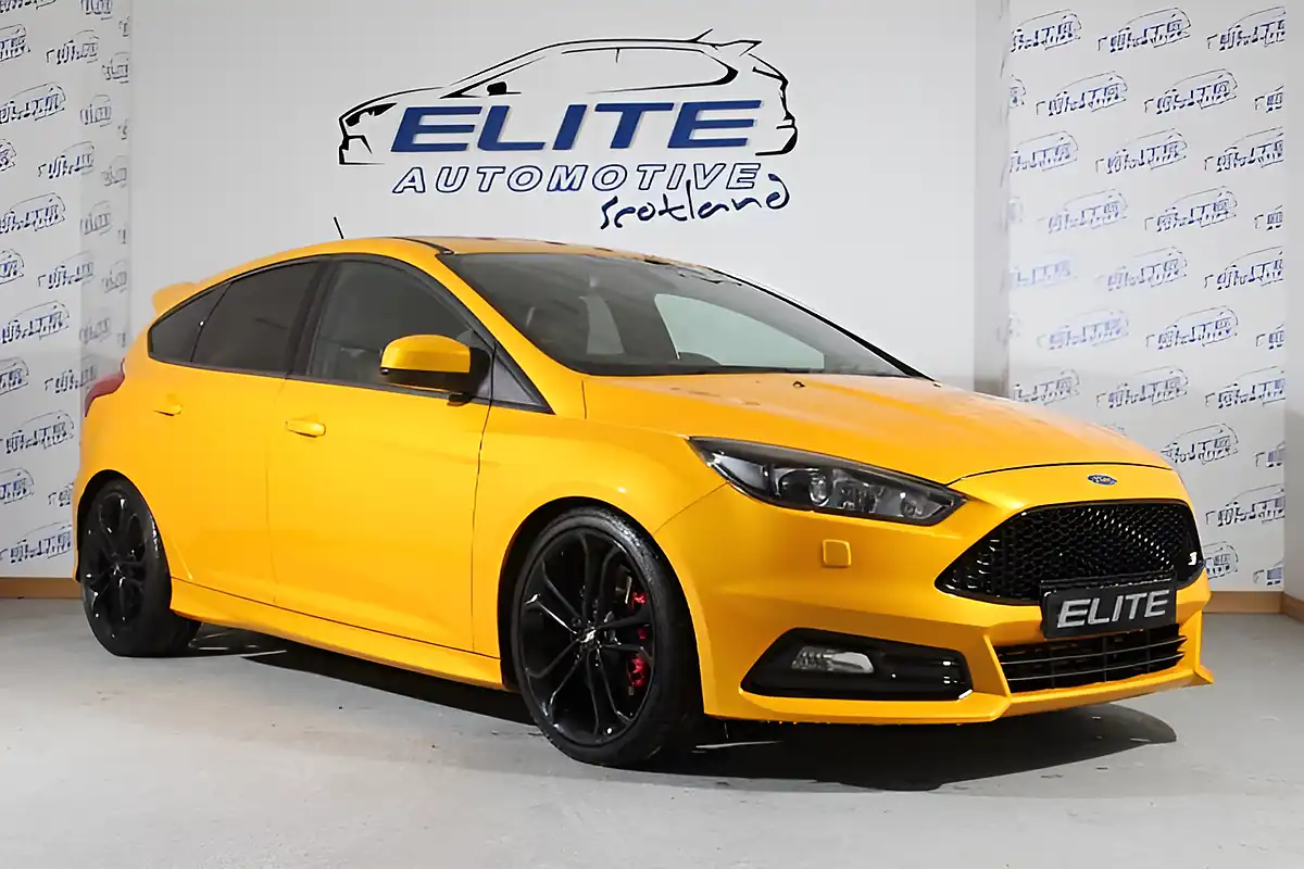 Used 2018 Ford Focus ST-3 Tangerine Scream - Front View
