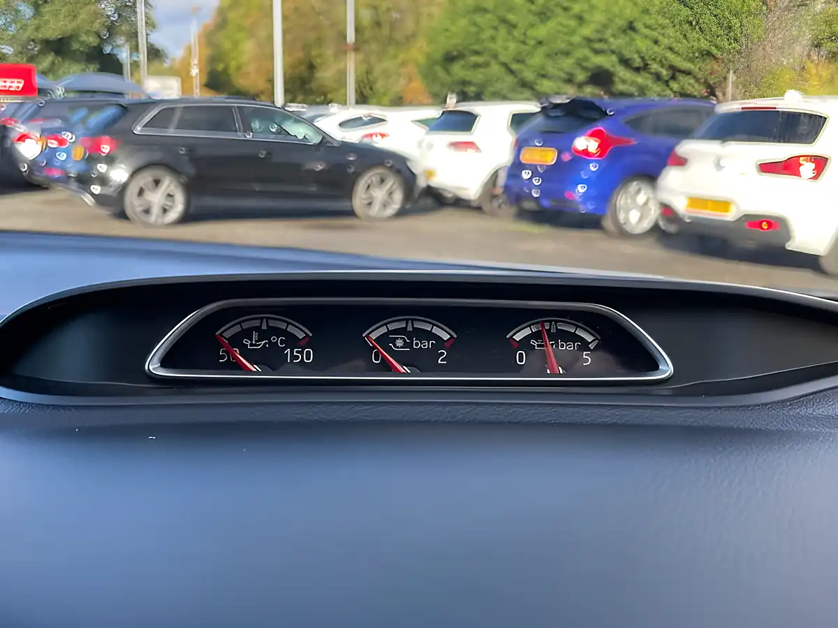 Used 2018 Ford Focus ST-3 White - Interior and Exterior details 14