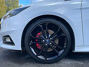 Used 2018 Ford Focus ST-3 White - Interior and Exterior details 7