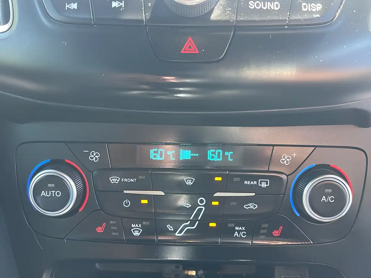Used 2018 Ford Focus ST-3 Yellow - Interior and Exterior details 18