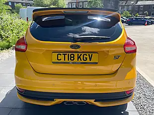 Used 2018 Ford Focus ST-3 Yellow - Interior and Exterior details 4
