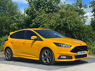 Used 2018 Ford Focus ST-3 Yellow - Interior and Exterior details 5