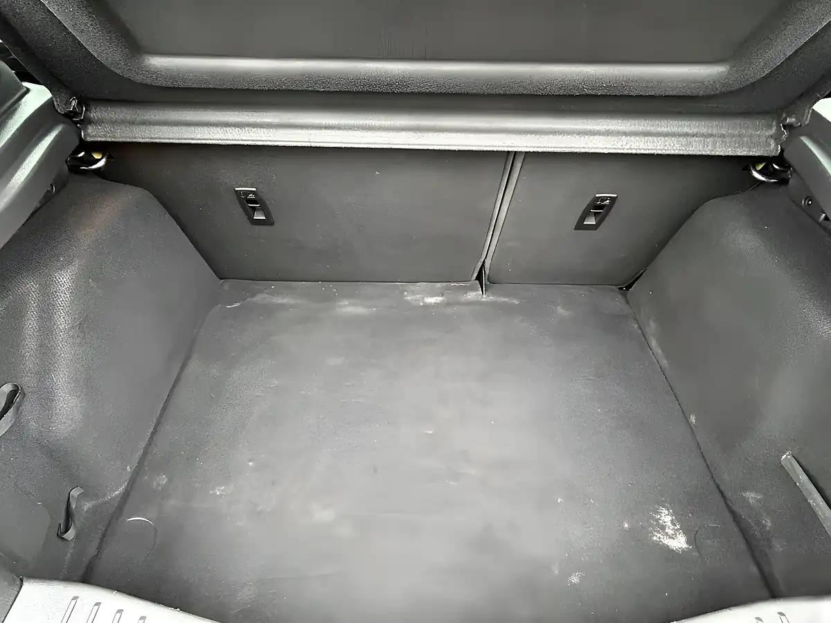 Used 2018 Ford Focus ST-Line Black - Interior and Exterior details 18