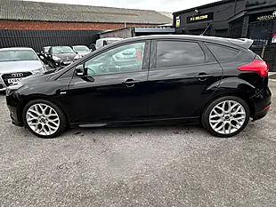 Used 2018 Ford Focus ST-Line Black - Interior and Exterior details 3