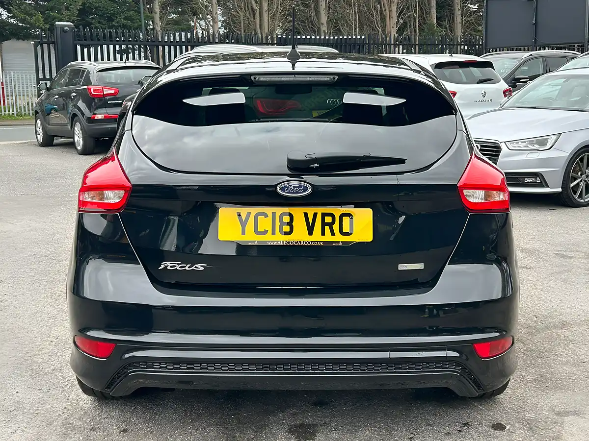 Used 2018 Ford Focus ST-Line Black - Interior and Exterior details 5