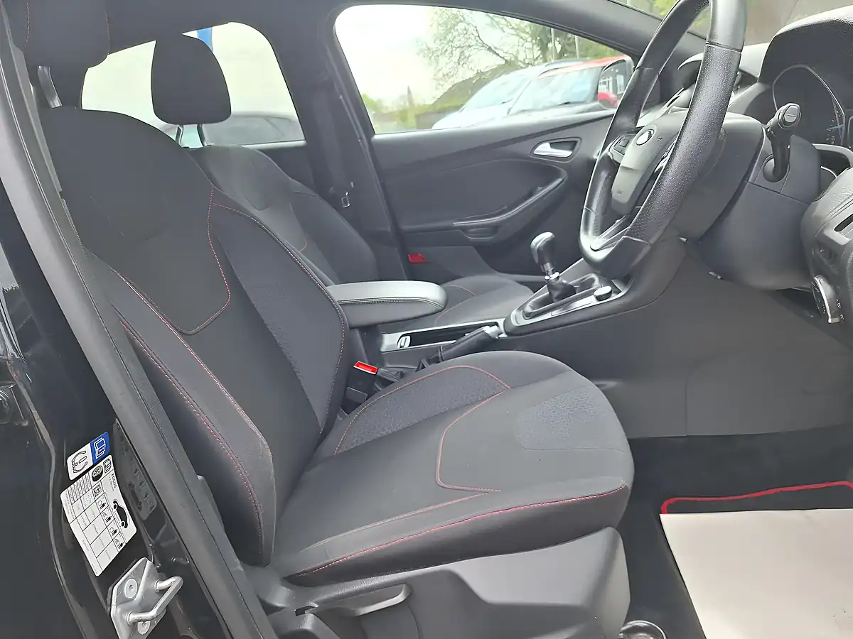 Used 2018 Ford Focus ST Line Black - Interior and Exterior details 11