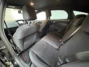 Used 2018 Ford Focus ST-Line Black - Interior and Exterior details 16
