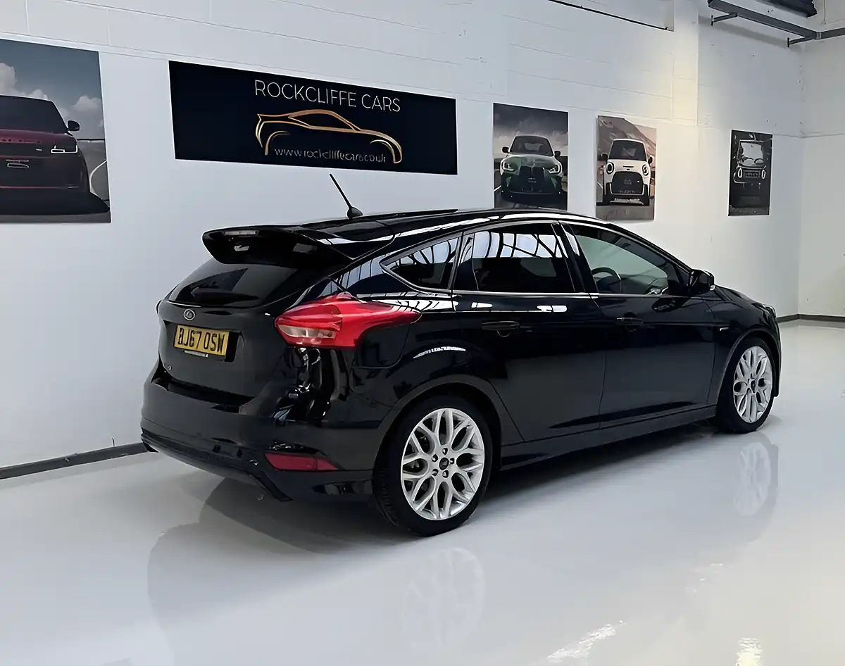Used 2018 Ford Focus ST-Line Black - Interior and Exterior details 19