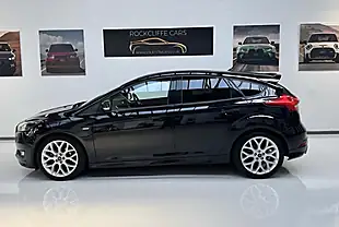 Used 2018 Ford Focus ST-Line Black - Interior and Exterior details 3