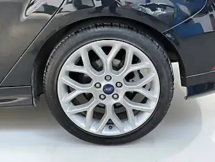 Used 2018 Ford Focus ST-Line Black - Interior and Exterior details 6