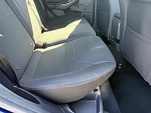 Used 2018 Ford Focus ST-Line Blue - Interior and Exterior details 16