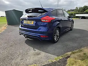 Used 2018 Ford Focus ST-Line Blue - Interior and Exterior details 3