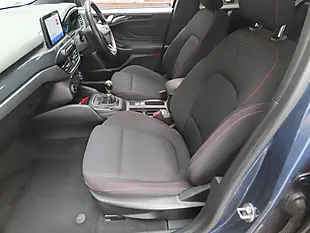 Used 2018 Ford Focus ST-Line Blue - Interior and Exterior details 7