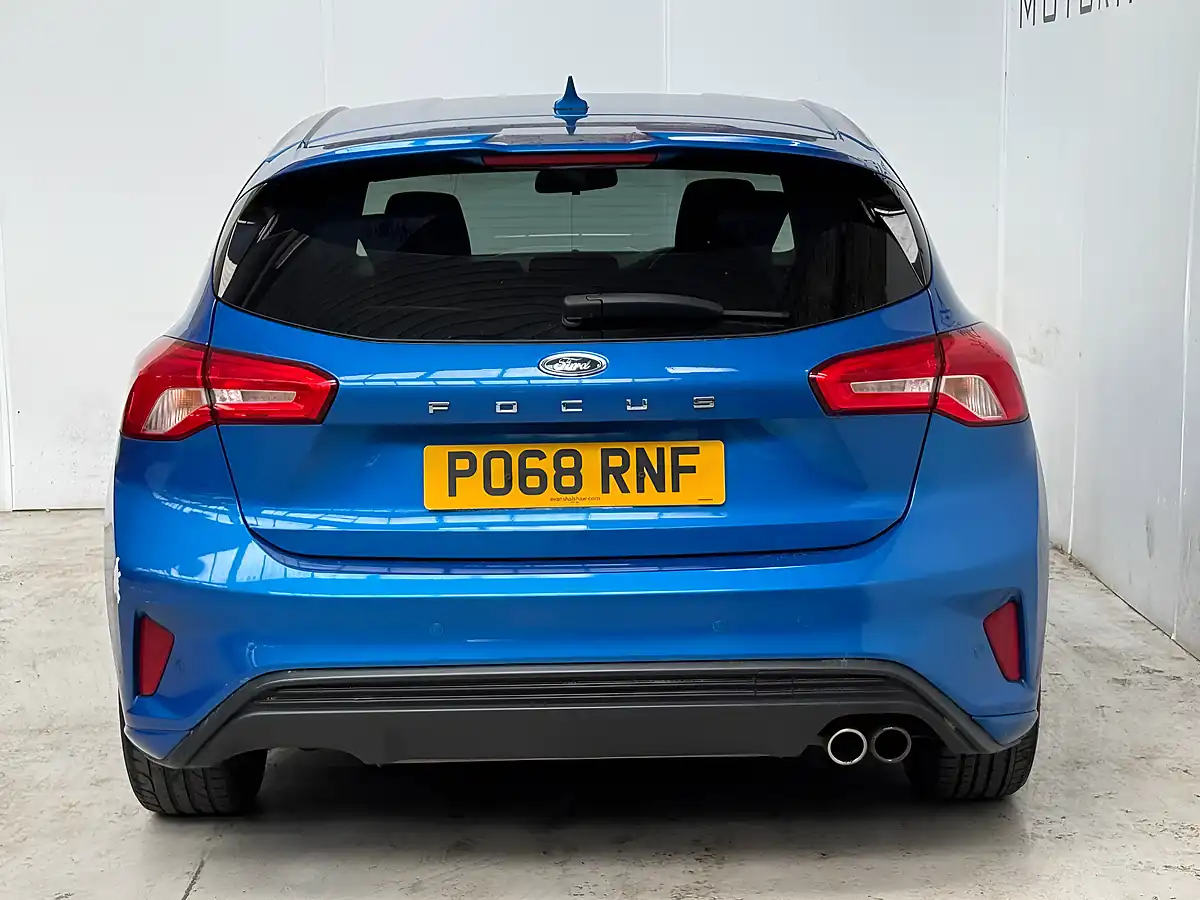 Used 2018 Ford Focus ST-Line Desert Island Blue - Interior and Exterior details 5